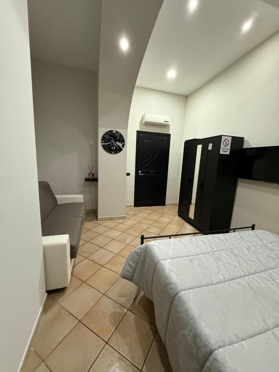 Luigi And Sasy's House Bed & Breakfast Naples